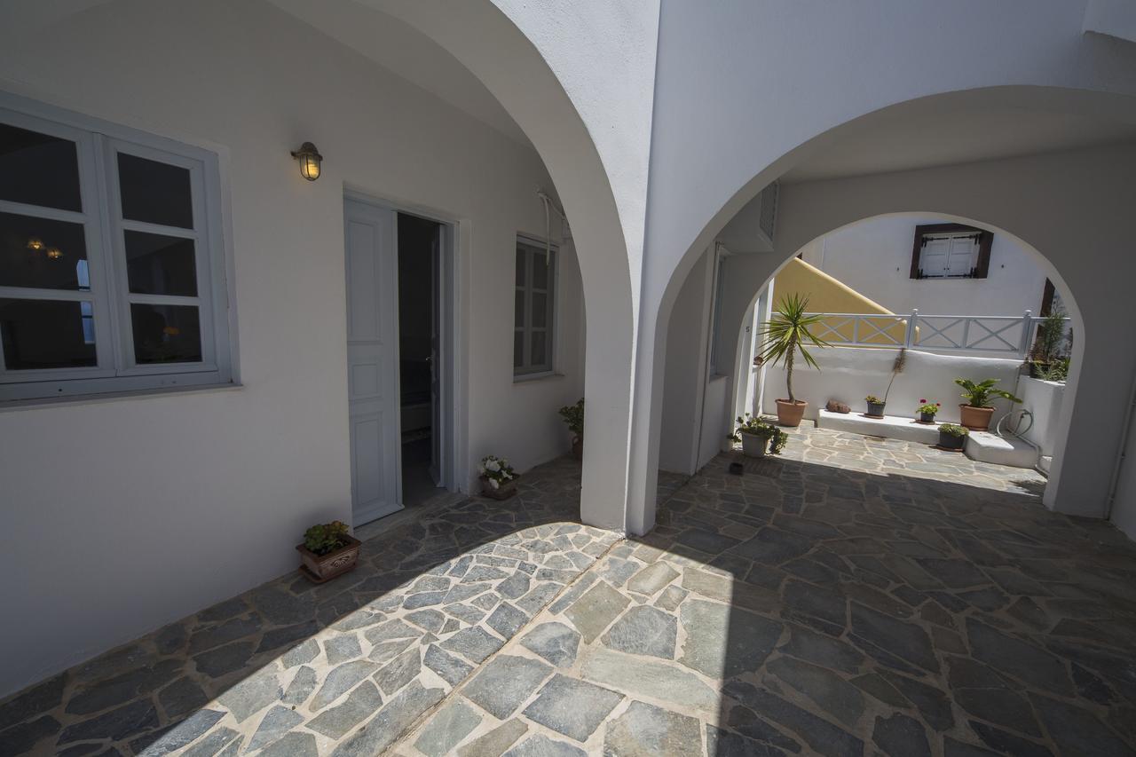 Ianthe Apartments & Villa Oia  Exterior photo